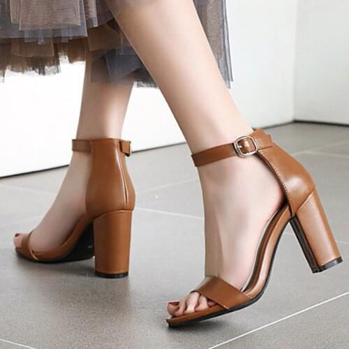 Ankle Straps Womens Sandals Summer 2021 Casual Shoes Woman Elegant Peep Toe Block Heels Classic Girls Sandals Party Shoes