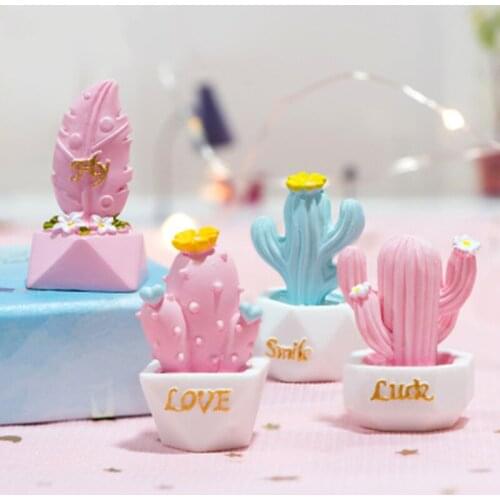 ZOCDOU 1 Piece Fake Cactus Cute Flower Desert Cactus Cereus Plant Fig Kazakhstan Model Statue Figurine Crafts DIY Miniatures
