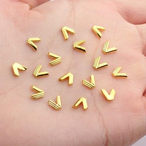 100pcs/lot Golden Alloy Copper Metal V Shape UV Gel Art Decoration Set Beads For DIY UV Charms Jewelry Accessories