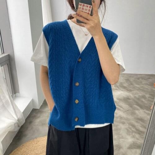 Japanese twist knitted vest womens loose short coat spring and autumn new sweater cardigan sleeveless Camisole vest
