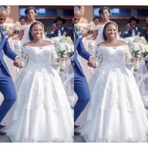 Sexy yet Contemporary Ball Gown Scoop Satin Long Sleeves Wedding Gown Bridal Dresses 2022