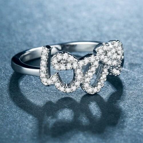 Dovolink Engagement Rings