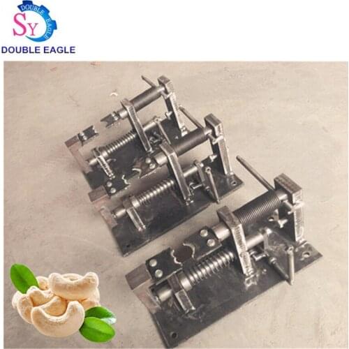 Wholesale Price Cheap Commercial Small Hand manual Cashew skin removing machine/hand Cashew breaking peeling machine