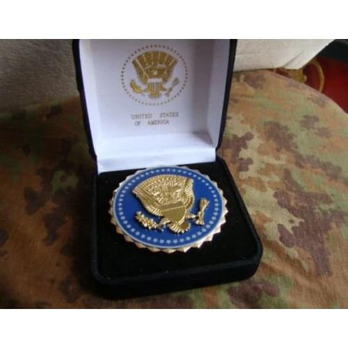 MILITARY US PRESIDENTIAL SERVICE PRESIDENT IDENTIFICATION METAL BADGE PIN