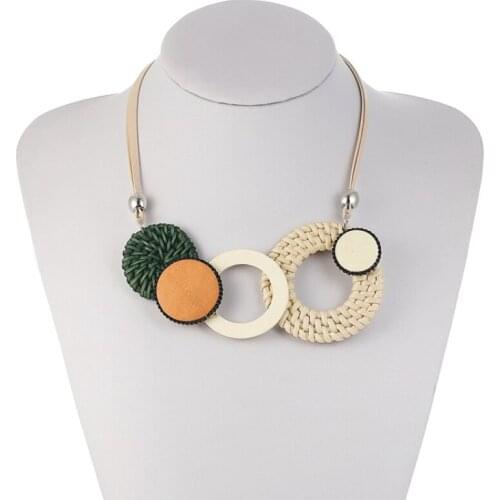 Fashion Bohemia Round Pendant Necklace Women Bamboo Handmade Rope Collarbone Chain Choker Jewelry Charms Party Accessories Gift