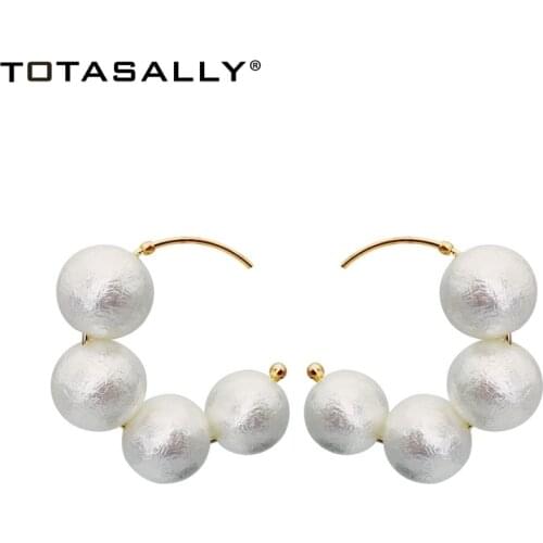 TOTASALLY Women Imitation Pearl Earrings Baroque Pearl String hoop Earrings Women Vintage Earrings Party Jewelry