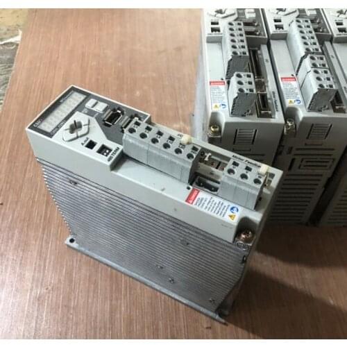 CSD5-02BX1 , servo driver; used one, 85 % appearance new ; freely shipping