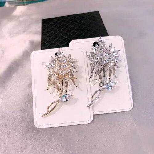 OKILY Delicate Gold and Silver Color Zirconia Flower Brooches Pin Coat Corsage Jewelry Accessories for Family Xmas Gift