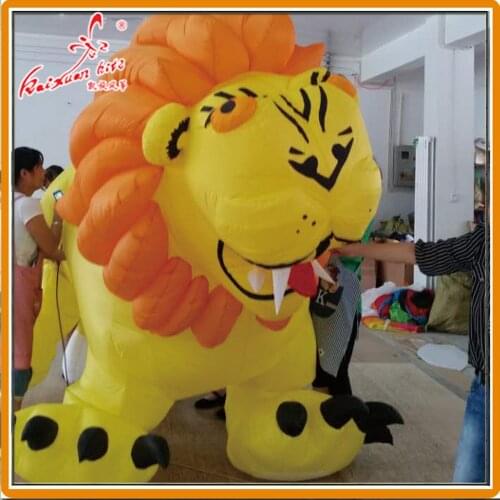 500*300cm Lion Inflatable kite from kaixuan kite factory