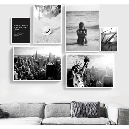 Black And White Canvas Painting World City Landscape New York Poster Beach Girl Prints Nordic Wall Art Picture living room Decor