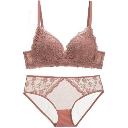 New French Lace Thin Bra Triangle Cup No Steel Ring Bra Gathered Underwear Female Small Breast Sexy Comfortable Suit
