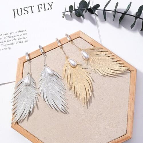 Leaf Pearl Earrings Fashion Charming Metal Leaf Drop Earrings For Women Exquisite Retro Stone Leaf Geometric Jewelry Pendiente