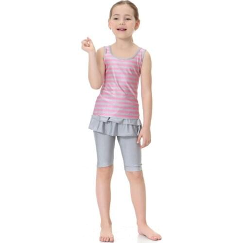 Girls Modest Swimwear Muslim Swimwear Kids Islamic Swimwear Short Sleeve Two Piece Swimming Suit Children Holiday Beach Surf