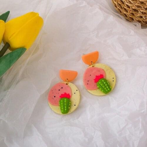 U-Magical Sweet Cute Polymer Clay Geometric Cactus Dangle Earring for Women Contrast Color Plant Earring Jewelry Pendientes
