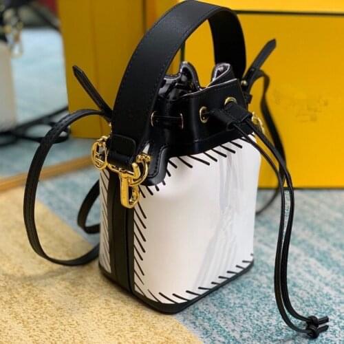 Small Real Leather Crossbody Bucket Bag Luxury Woman Bag Female Shoulder Travel Handbag Vintage Tassel Drawstring Messenger Tote
