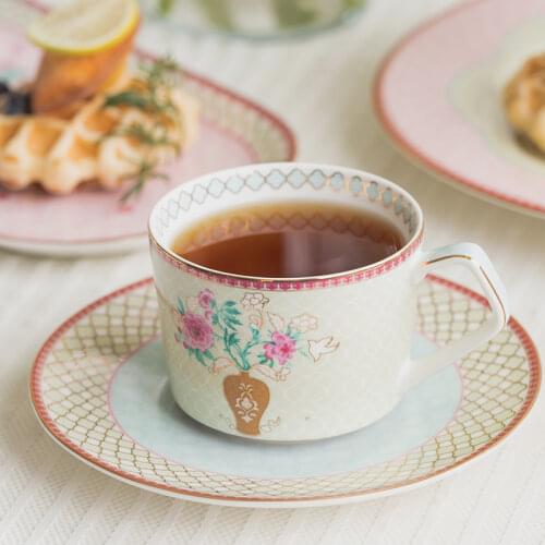 Creative Luxury Tea Coffee Cup and Saucer Set Tea Porcelain Tea Coffee Cup Set Ceramic Espresso Tazza Home Drinkware AB50SX