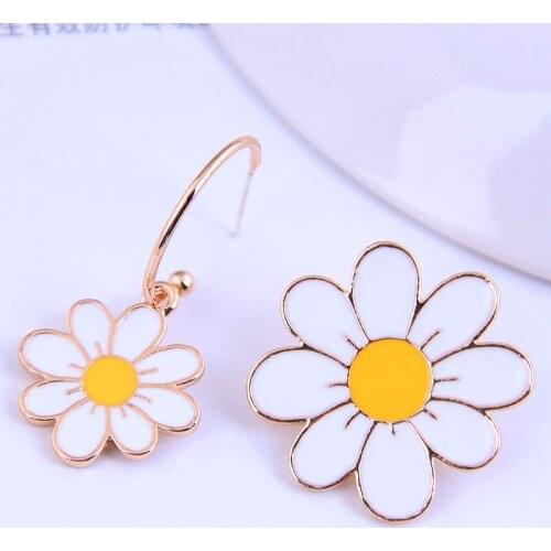 Trendy Jewelry Enamel Colorful Oil Painted Daisy Flower Earrings Gold Filled Silver Pin Earrings For Women Girl Gift