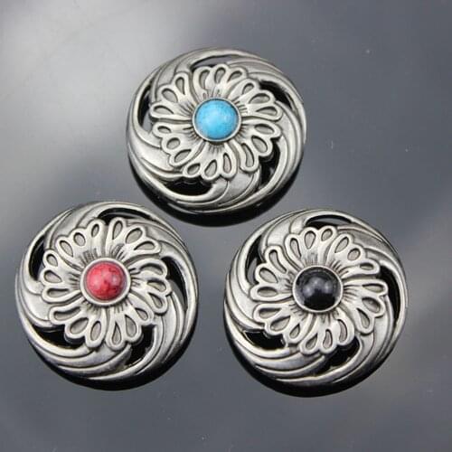 Terruncara White Buttons