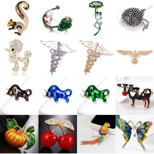 2021 NEW Brooch Flamingo Owl Dog Cow Cattle Dragonfly Cherry Flower Bee Bird Animal Badges Jewelry Women Kid Brooches