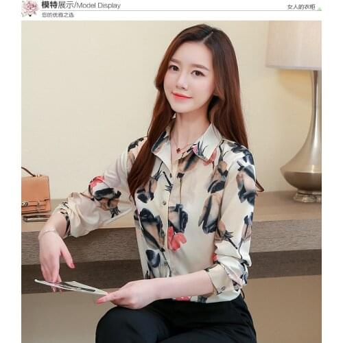 Long-sleeved womens spring 2021 new top loose shirt mother silk shirt