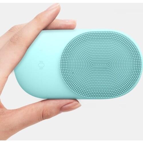 Electric Facial Cleansing Brush Silicone Rotating Face Brush Deep Cleaning Skin Peeling Cleanser
