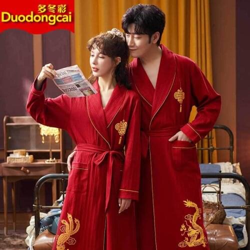 Autumn Women Pajamas High Quality Unisex Hotel Bathrobe Long Sleeve Home Wear New Marry Red Pajamas Fashion Comfortable Bathrobe