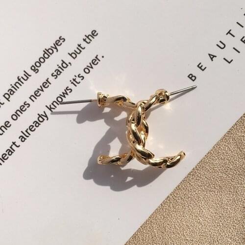2020 New cute small C shape Vintage twrsted Chain braid stud earring for women