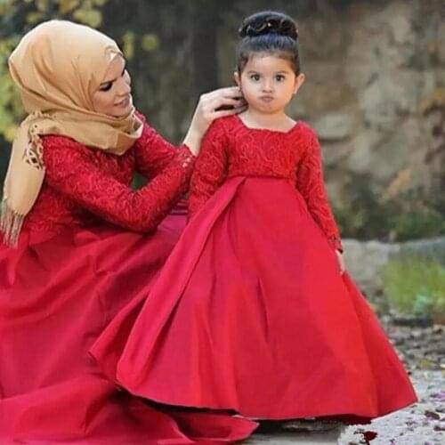 Red Muslim Little Girls Dresses Square Neck Long Sleeve Top Lace Kids Prom Gown Satin Floor Length Toddler Party Gowns