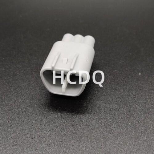 The original 90980-11598 5PIN Male automobile connector plug shell and terminal are supplied from stock