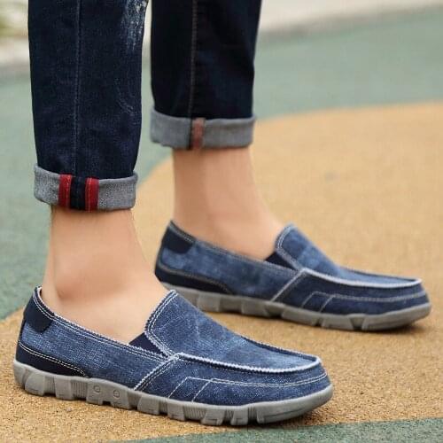 Plus Size Men Canvas Loafers Mens Shoes Casual Slip on 2018 New Footwear Driving Shoes for Male Sneakers Tenis Outdoor Shoes 48