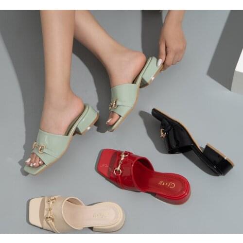 Slippers Women Summer Ladies Square Toe Slides Fashion Woman Metal Decoration Female Women Sandals Beach Square Heel Lady Shoes