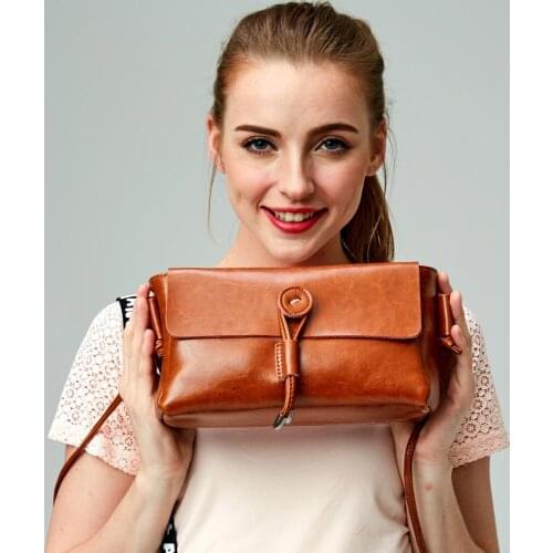 2019 the latest classic fashion leather tassel bag bag with one shoulder slanting across the envelope bag woman