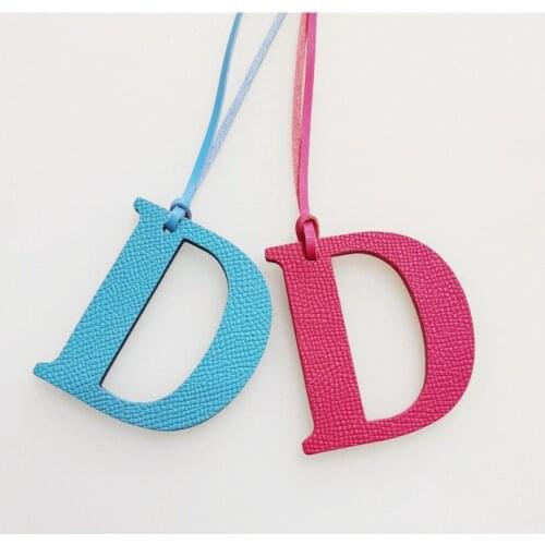 English Letter D Alphabet Cowhide Pu Leather Name Initial Capital Keychain Pendant Ladies Women Bag Accessories Charm