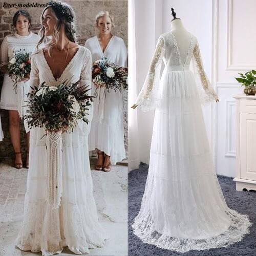 2021 Lace Boho Wedding Dresses Long Sleeves A-Line Backless Sweep Train Pleats Beach Bridal Gowns Bride Dress Vestido de noiva