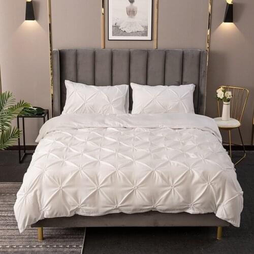 Needle flower solid color quilt cover High quality skin friendly family quilt cover 3D stereo quilt cover three piece set