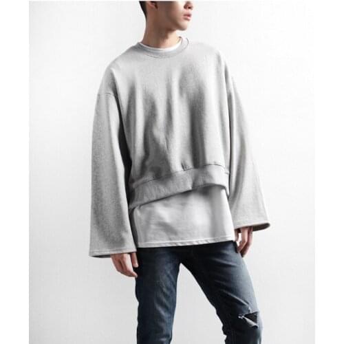 Mens new casual fashion BF wind trumpet sleeve loose round neck long sleeve