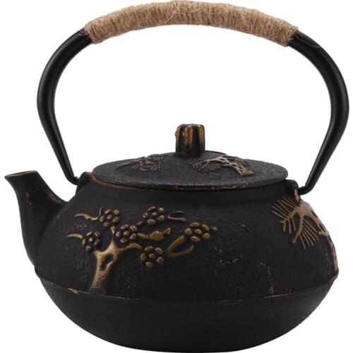 Quality Japanese Cast Iron Teapot Kettle with Stainless Steel Infuser / Strainer , Plum Blossom 30 Ounce ( 900 ml )