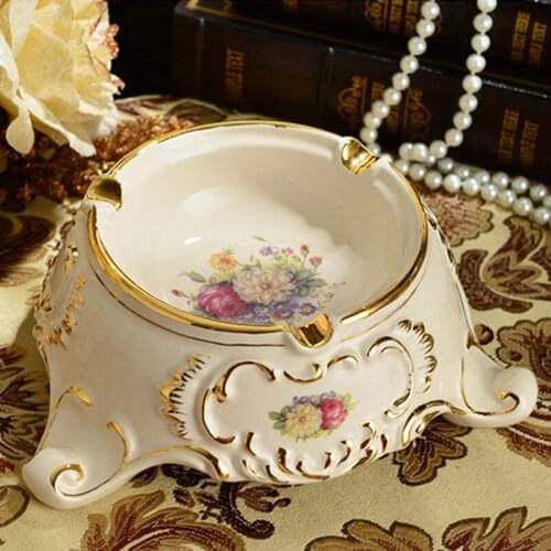 A Receptacle For Tobacco Ash And Cigarette Butt European Porcelain Ashtray High-end Creative Retro Ashtray Home Ornaments