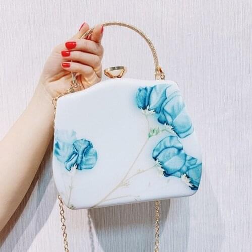 Clutch Bag Chinese-Style Evening Bag Hanfu Ancient Bag Cross-Body Clutch Bag Fashion Mini Bag with Skirt Summer