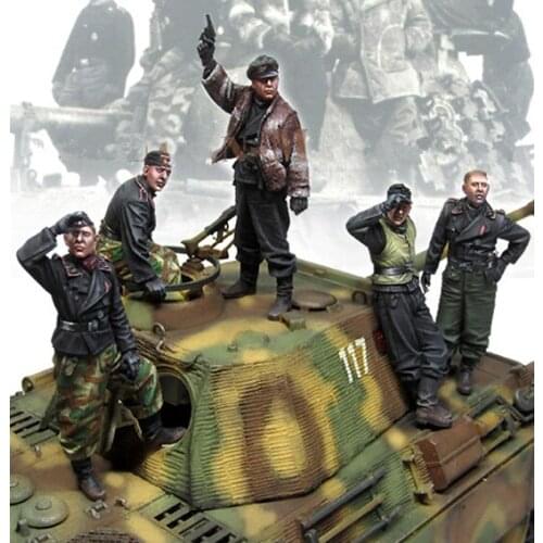 1:35 Resin Figure Model Kit Unassambled Unpainted //E142 (5 figures NO TANK)