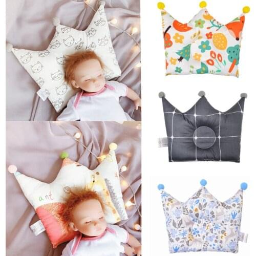 Newborn Boy Girl Room Decoration Accessories Baby Shaping Pillow Prevent Flat Head Infants Crown Dot Bedding Pillows
