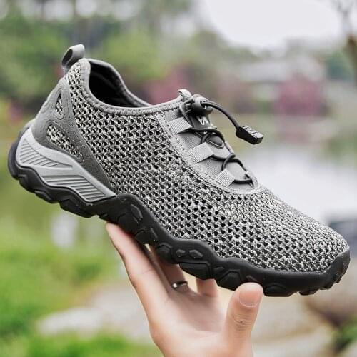 Summer water sports shoes barefoot water beach Baotou leather hollow sandals wading shoes mens shoes swimming water sports spor