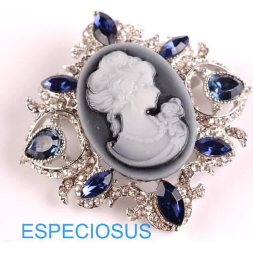 Vintage Pin Rhinestone Euro Jewellery Blue Color Crystal Brooch Rhodium Plated portrait Giraffe Breast Metal Pin Lady Garment