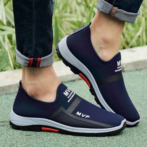 Mens casual shoes, durable hiking soles, lazy shoes, breathable cloth shoes