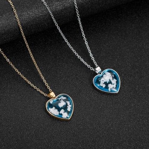 Hot Blue Creative Sky White Cloud Transparent Resin Heart Shape Pendant Necklace Female Heart Fashion Women Party Jewelry Gift