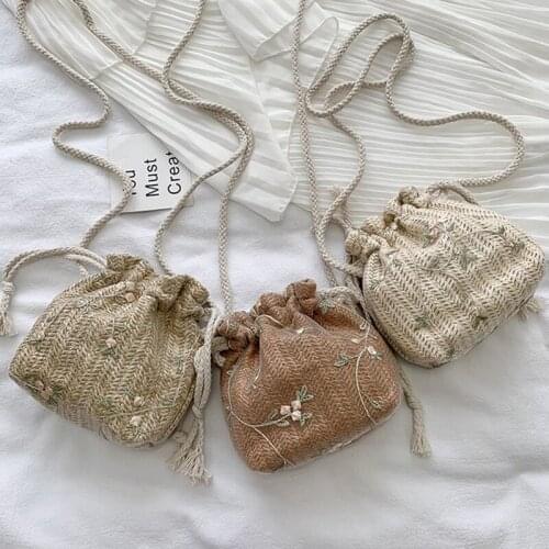 Cute Knitted Handbag Mini Purses Straw Women Lace Bucket Shoulder Bags Floral Crossbody Bags For Girls Meesenger Bags