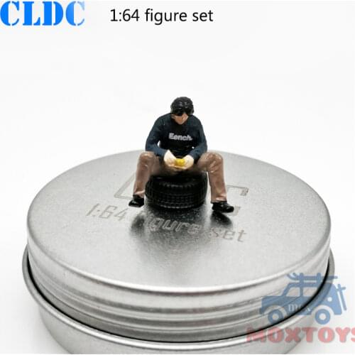 CLDC 1:64 Figure Set with iron box