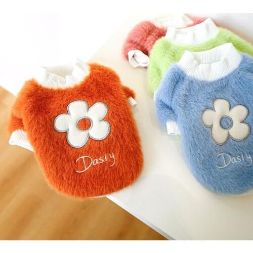 Warm new products in autumn and winter thick teddy bear dog cat clothes hairy flower T-shirt