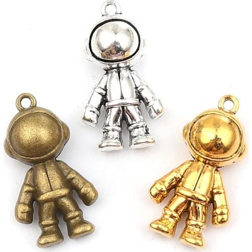 3 Colors Astronaut Spaceman Charms Zinc Based Alloy Galaxy Pendants For DIY Necklace Jewelry Making 32mm x 18mm, 5 PCs