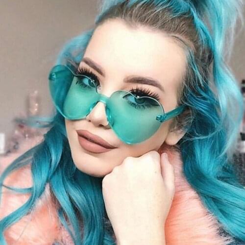 2021 New Sunglasses Fashion Woman Sunglasses Transparent Jelly Color Cover Face Love Eyewear